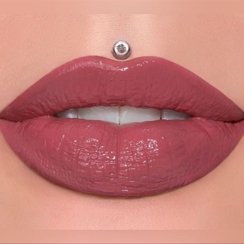 PLEASE FORGIVE ME Jeffree Star Supreme Gloss